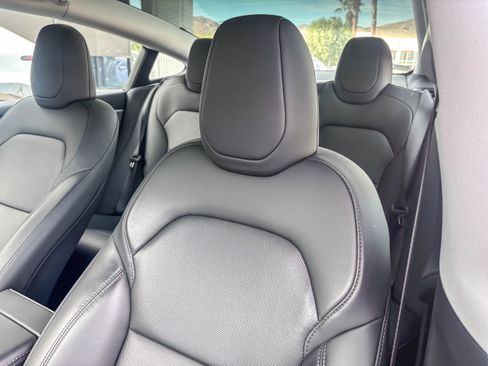 Used 2025 Tesla Model 3 Long Range RWD image 23