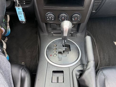 Used 2007 MAZDA MX-5 Miata Grand Touring RWD image 19