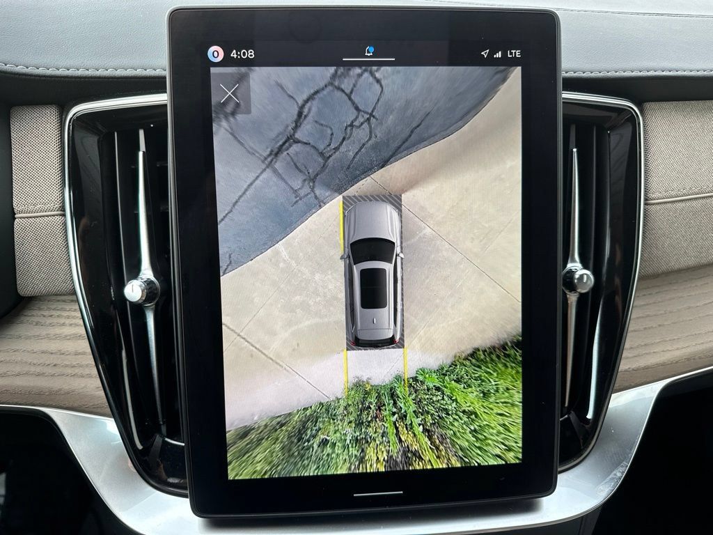 Certified 2026 Volvo XC90 B6 Plus AWD/4WD image 33