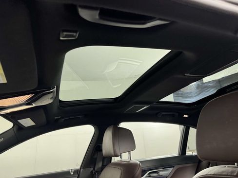 Used 2019 BMW 740i xDrive w/ Executive Package AWD/4WD image 32