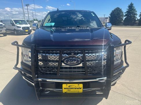Used 2019 Ford F150 Lariat w/ Equipment Group 502A Luxury AWD/4WD image 3