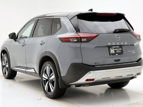 Used 2023 Nissan Rogue Platinum w/ Platinum Premium Package image 7
