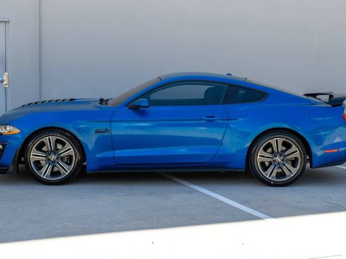 Used 2019 Ford Mustang GT RWD image 10