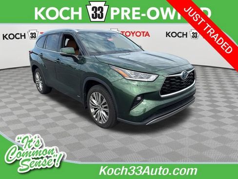 Used 2023 Toyota Highlander Platinum AWD/4WD image 1
