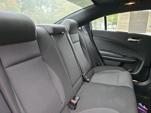 Used 2015 Dodge Charger SE w/ Popular Equipment Group RWD image 14