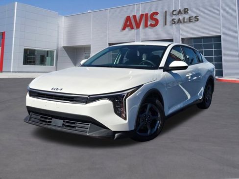 Used 2025 Kia K4 LXS image 1