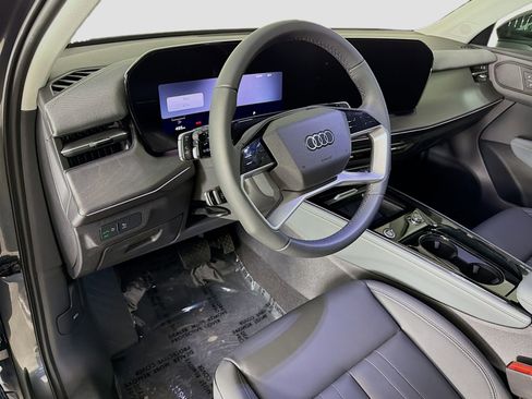 New 2026 Audi Q3 quattro 2.0T image 9