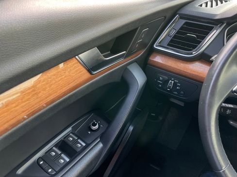 Used 2021 Audi Q5 2.0T Premium image 23