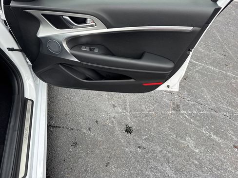 Used 2026 Genesis G70 2.5T Prestige image 14
