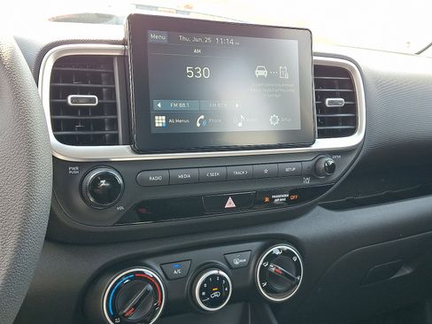 New 2026 Hyundai Venue SE FWD image 8