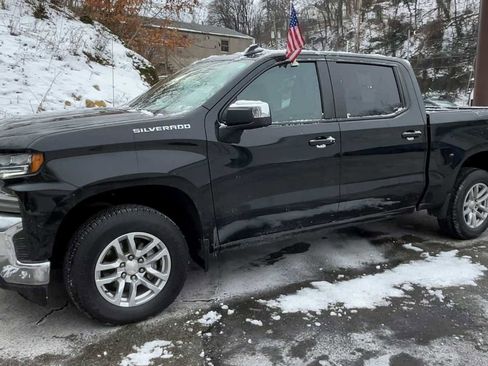 Used 2021 Chevrolet Silverado 1500 LT AWD/4WD image 4
