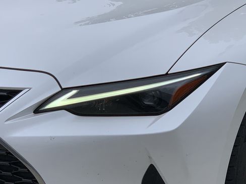 Used 2023 Lexus IS 300 w/ Comfort Package RWD image 6