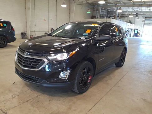 Used 2018 Chevrolet Equinox LS AWD/4WD image 2