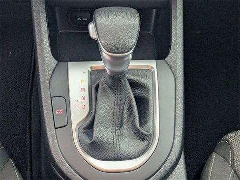 Used 2022 Kia Forte LXS w/ LXS Technology Package image 21