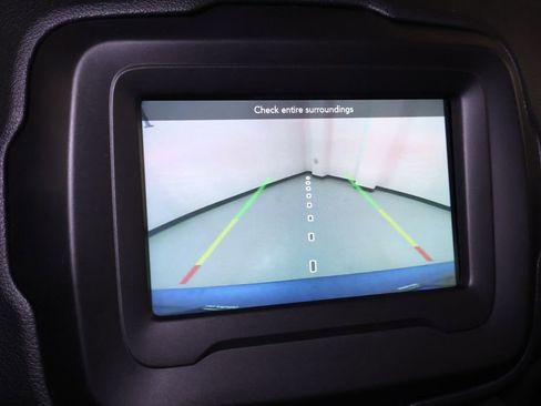 Used 2020 Jeep Renegade Trailhawk w/ Premium Leather Group image 31