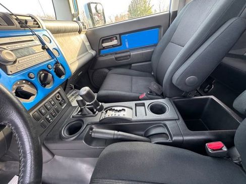 Used 2007 Toyota FJ Cruiser 4WD image 17