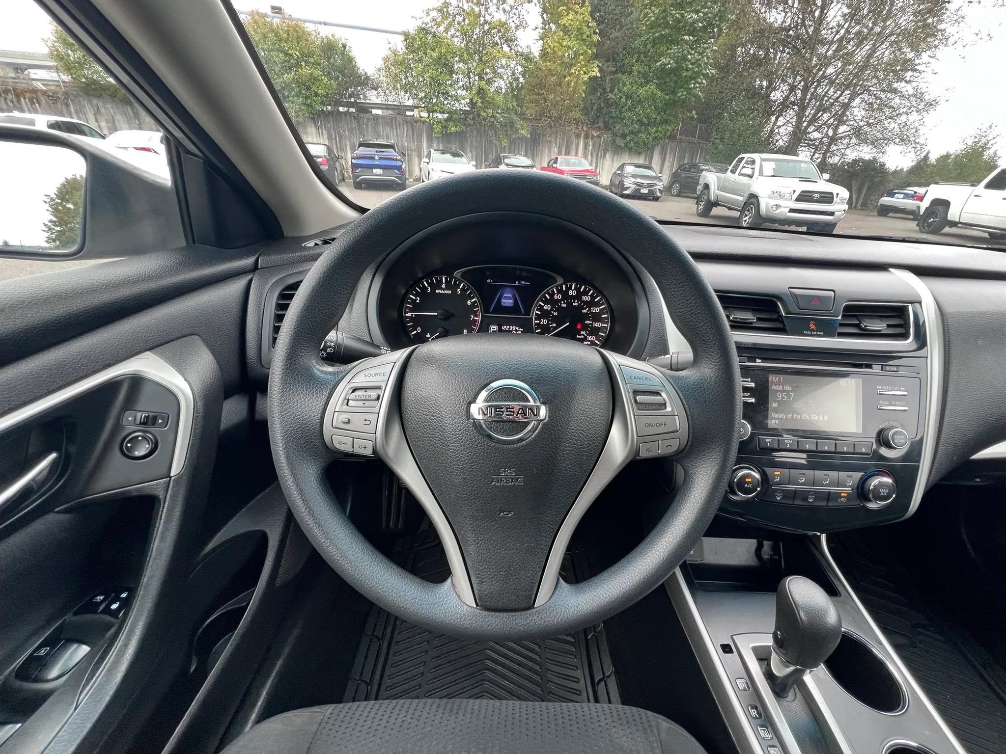 Used 2015 Nissan Altima 2.5 S w/ Power Driver Seat Package FWD image 27
