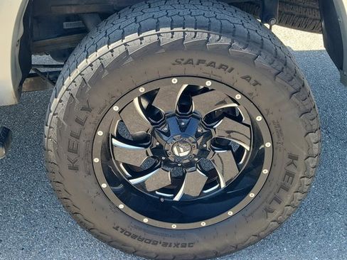 Used 2018 RAM 2500 Laramie w/ Convenience Group image 12