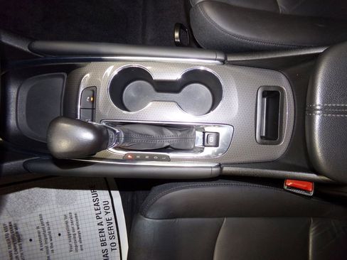 Used 2022 Chevrolet Malibu LT w/ Leather Package image 18