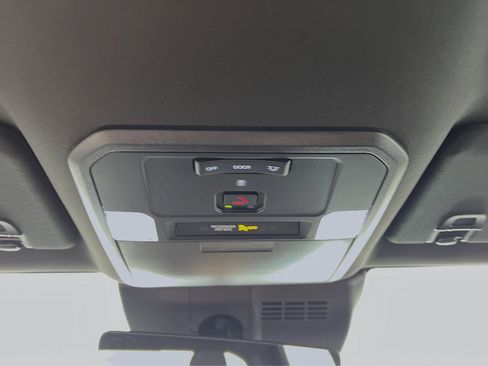 Used 2024 Toyota Tacoma SR5 image 21