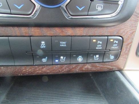Used 2014 RAM 1500 Laramie Longhorn w/ Convenience Group RWD image 17