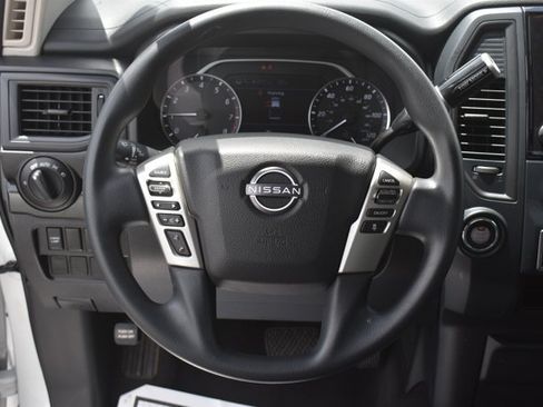 Used 2023 Nissan Titan SV RWD image 16