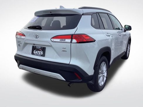 Used 2022 Toyota Corolla Cross LE image 11