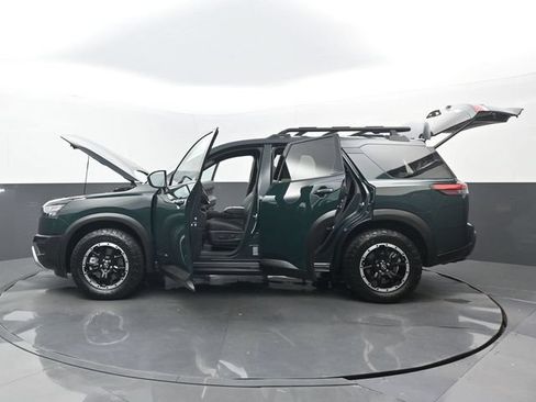 Used 2025 Nissan Pathfinder Rock Creek AWD/4WD image 35
