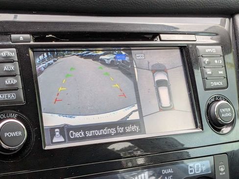 Used 2017 Nissan Rogue SV w/ Sun & Sound Touring Package AWD/4WD image 22