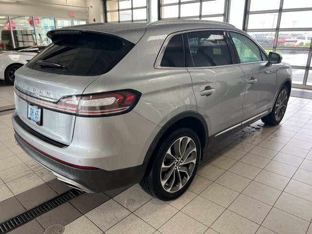 Used 2023 Lincoln Nautilus Reserve AWD/4WD image 5