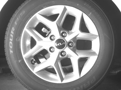 Used 2025 Kia Soul LX w/ LX Technology Package FWD image 15