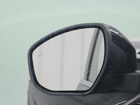 Used 2025 Ford Expedition Active image 25