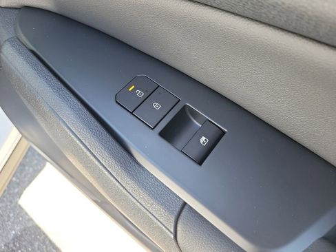 New 2026 Kia Sportage EX image 11