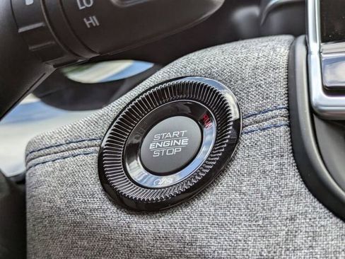 New 2025 Jeep Compass Sport image 29