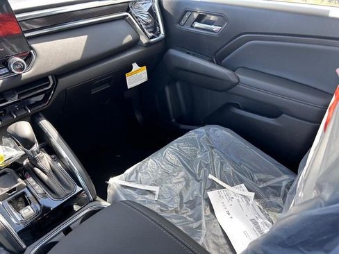 New 2026 GMC Canyon Elevation w/ Convenience Package image 15