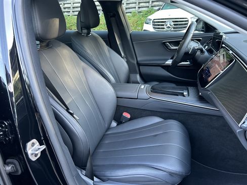 Certified 2025 Mercedes-Benz E 350 4MATIC Sedan image 51