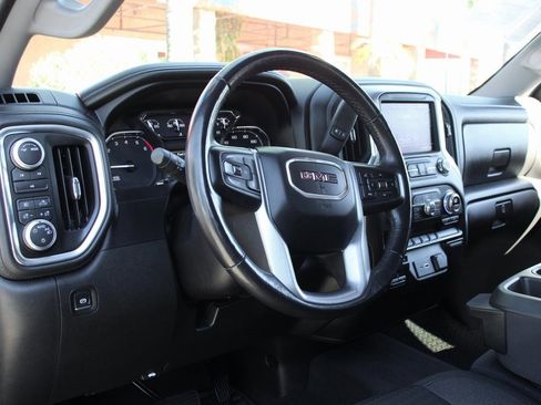 Used 2021 GMC Sierra 3500 SLE w/ SLE Value Package image 16