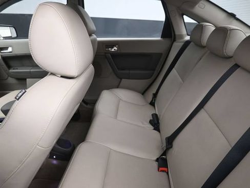 Used 2011 Ford Focus SEL w/ 301A Rapid Spec Order Code FWD image 18