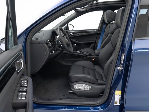 New 2025 Porsche Macan Turbo image 14