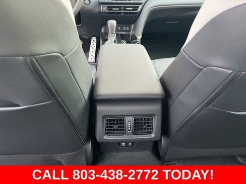 Used 2026 Toyota Camry SE w/ Convenience Package image 15