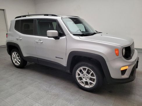 Used 2020 Jeep Renegade Latitude AWD/4WD image 11