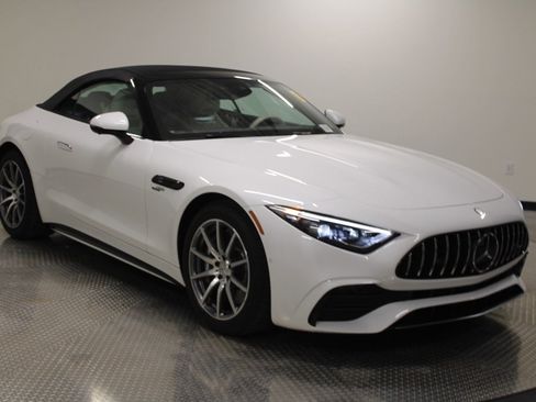 Used 2024 Mercedes-Benz SL 43 AMG image 13