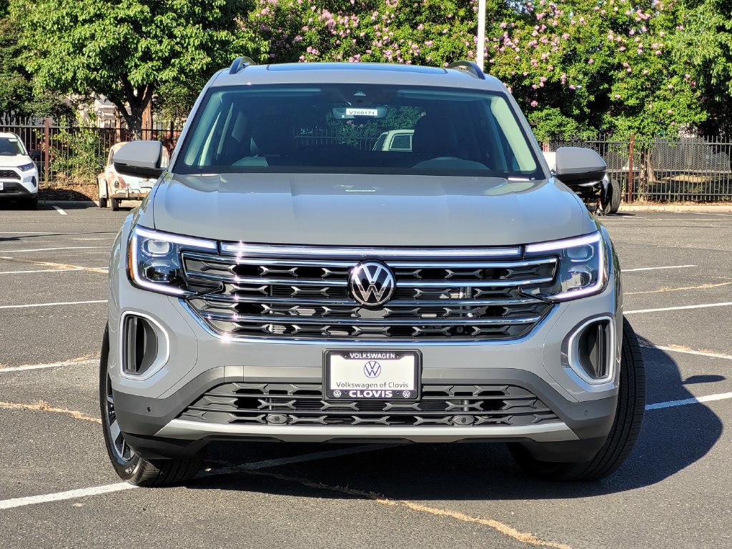 New 2026 Volkswagen Atlas SE AWD/4WD image 2