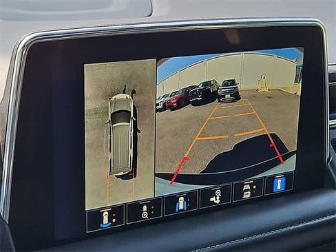 Used 2023 Chevrolet Tahoe Z71 w/ Luxury Package image 20