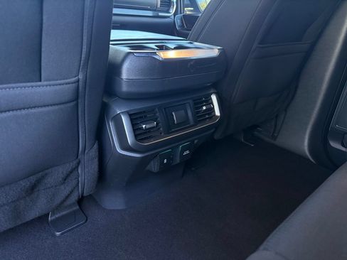 Used 2023 Ford F150 XLT AWD/4WD image 38