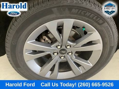 Used 2023 Ford Explorer XLT w/ Equipment Group 202A AWD/4WD image 8