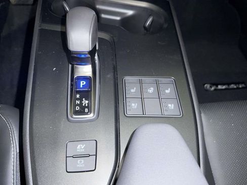 New 2025 Lexus UX 300h AWD image 15