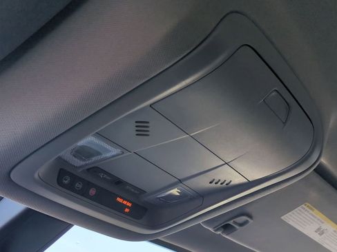 Used 2019 GMC Acadia SLE w/ LPO, Floor Liner Package image 27