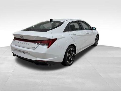 Used 2023 Hyundai Elantra Limited image 15