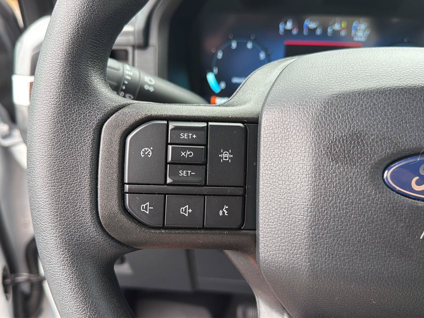 Used 2025 Ford F150 STX w/ Equipment Group 200A RWD image 21